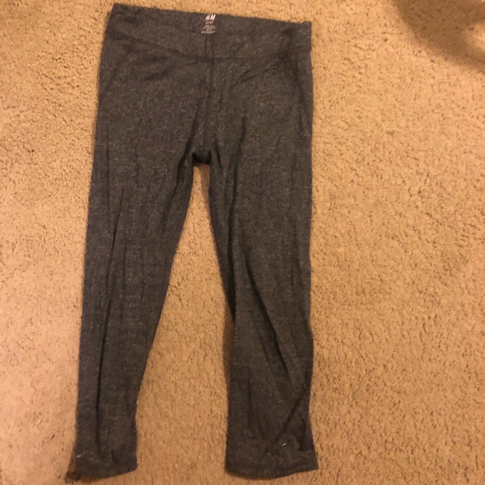 Grey HM crop workout leggings